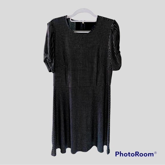 Michael Kors Black and Silver dress. - Picture 1 of 7